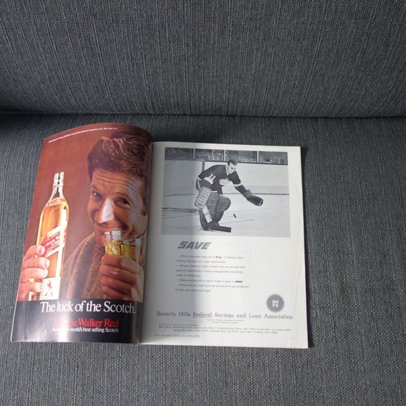 Los Angeles Kings Illustrated Flyers Kings Wednesday December 3, 1969 Program - Picture 11 of 12